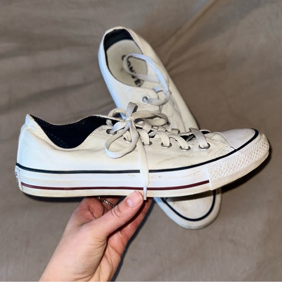 White Converse Size 8.5 Double Tongue Low - Picture 2 of 9